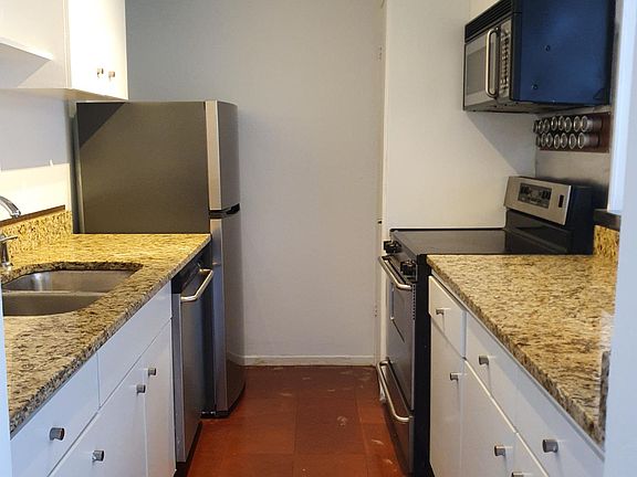 kitchen & pantry