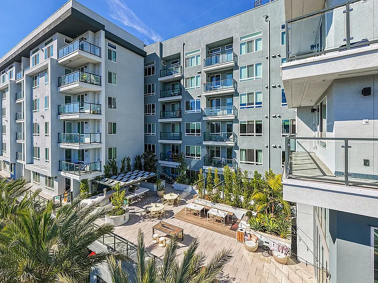 Rivair Apartment Homes — Photo 37