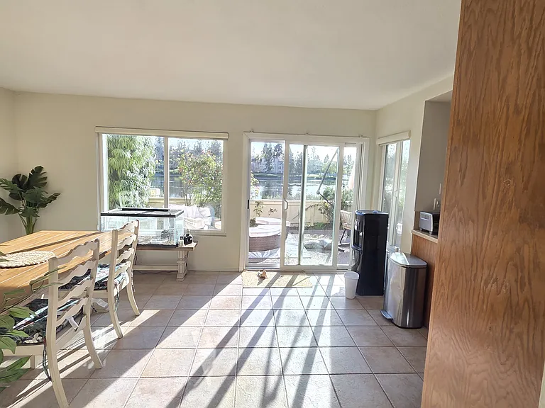 740 Edgewater Dr — Photo 10