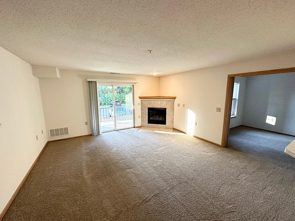 8550 Greenway Blvd #407