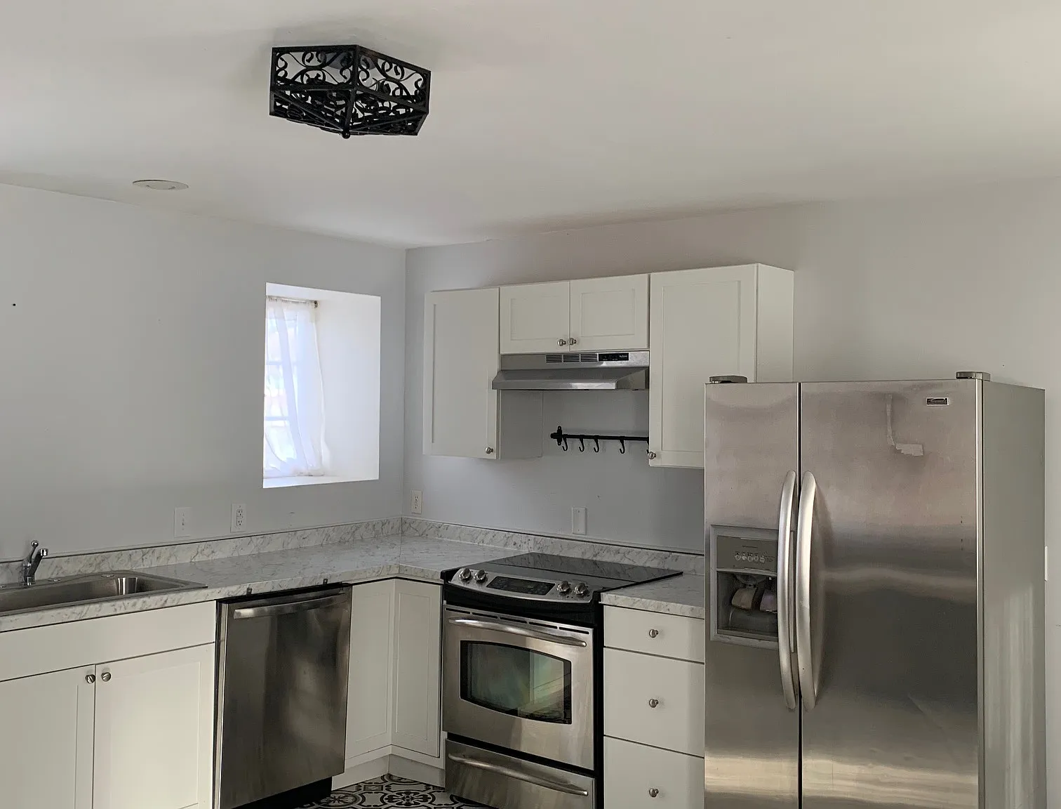 1 bed, 1000 sqft, $1,500 — Photo 3