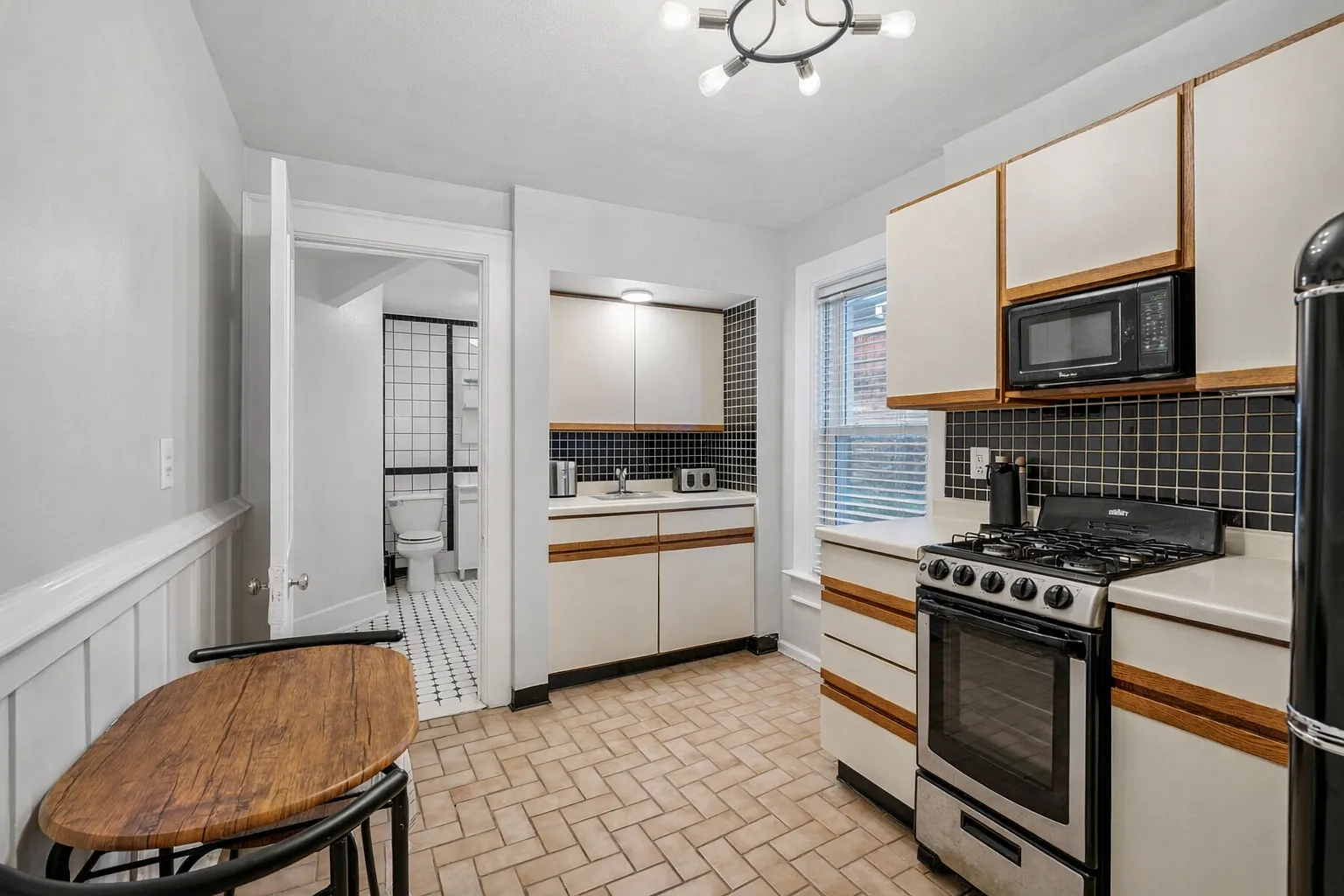 1 bed, 500 sqft, $1,245 — Photo 3