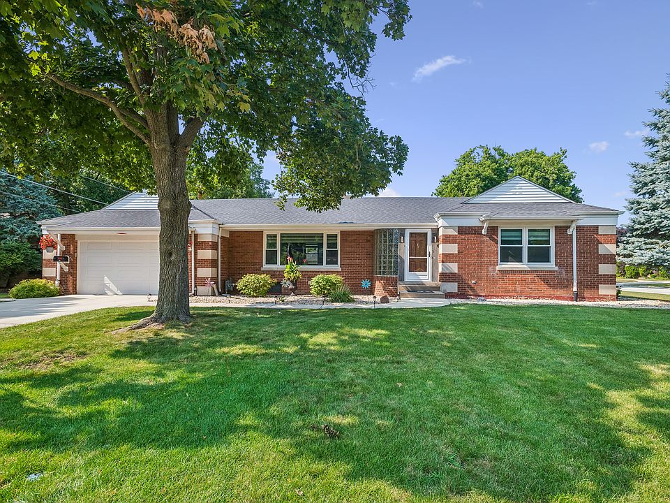 1st image of 1432 Robinhood Ln