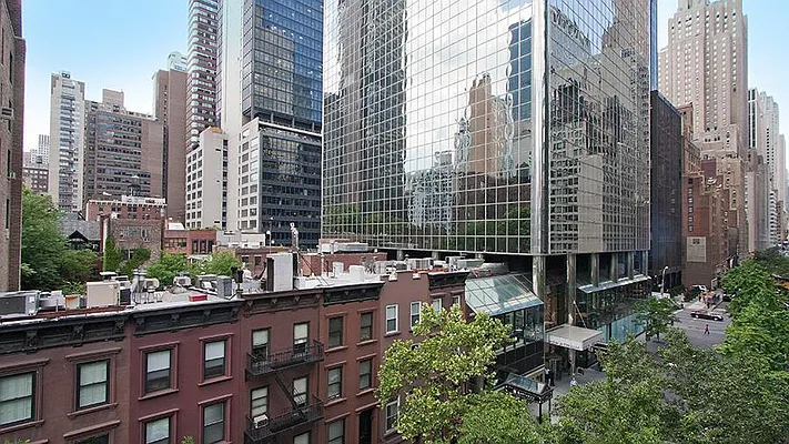 Sold by Fenwick Keats Real Estate | media 3