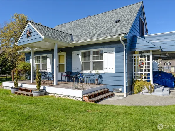 413 Strait View Dr, Port Angeles, WA 98362