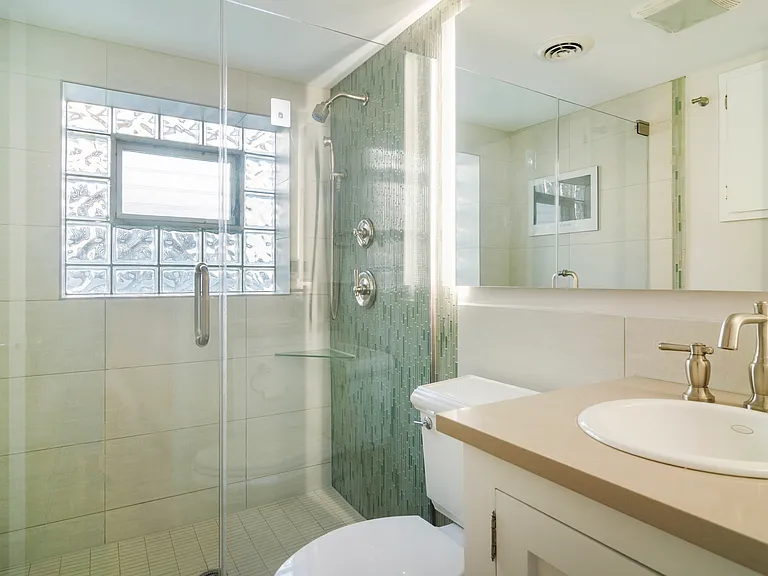 416 S Forrest Ave — Photo 13