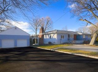 1 Gates Ave, East Brunswick, NJ 08816