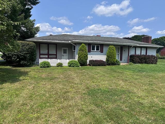 1st image of 822 Pleasant Dr