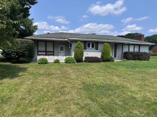 822 Pleasant Dr, Warren, PA 16365