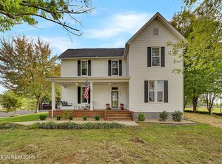 708 Sweetwater Vonore Rd, Sweetwater, TN 37874