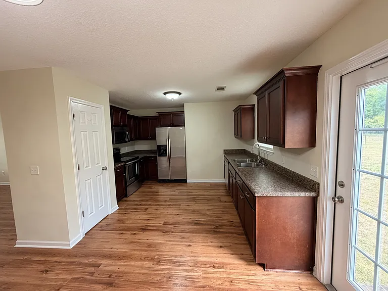259 Canterberry Pl — Photo 3