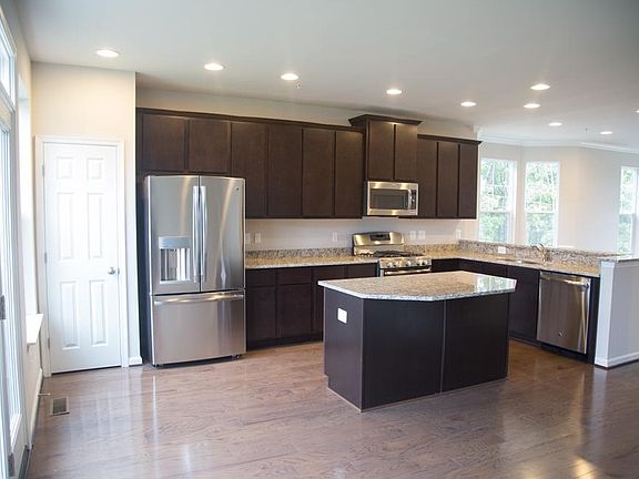 4th image of 7715 Allen Wood Ct