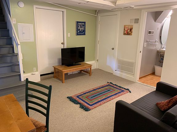 3rd image of 874 Neilson St