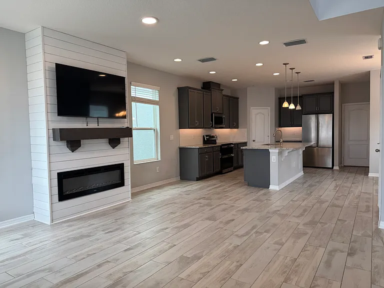 730 Rivington Ave — Photo 7