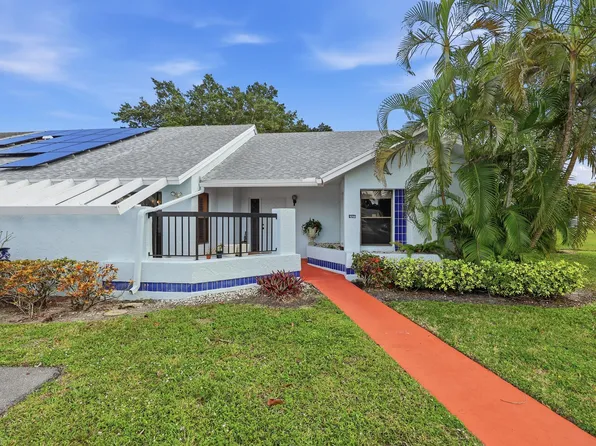10768 Waterberry Drive, Boca Raton, FL 33498