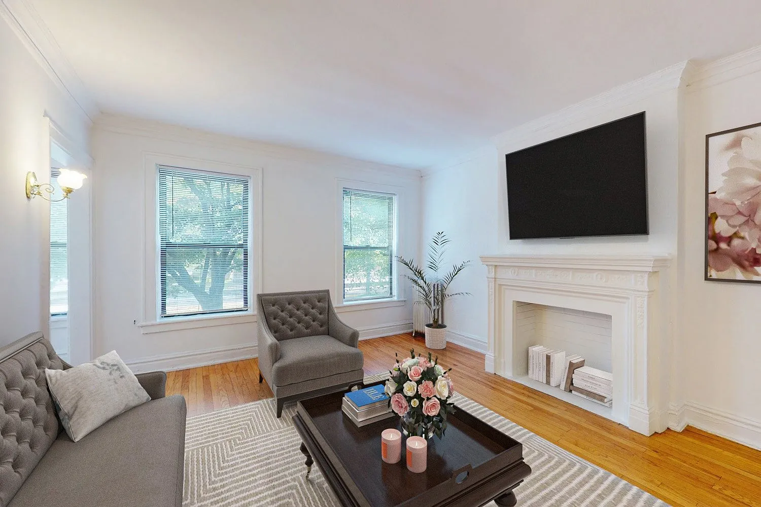 1101 E. Hyde Park Boulevard — Photo 1