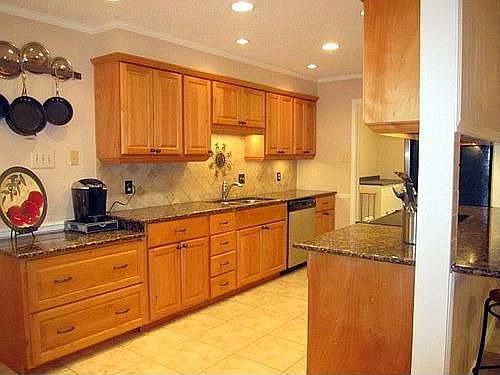 3rd image of 3808 Lexington Dr