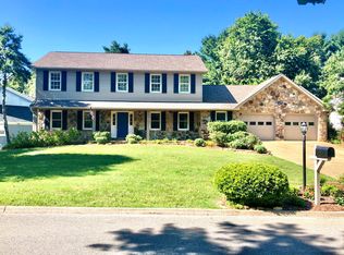 616 E Fox Den Dr, Knoxville, TN 37934