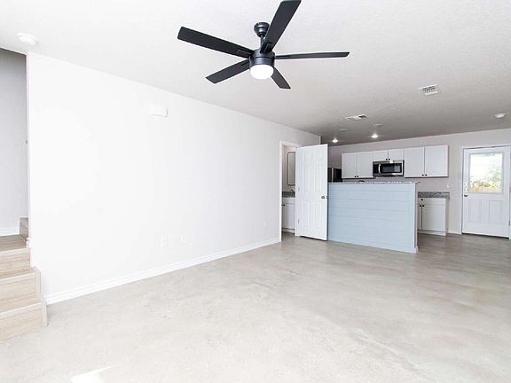2nd image of 802 White Meadow Ln Unit A