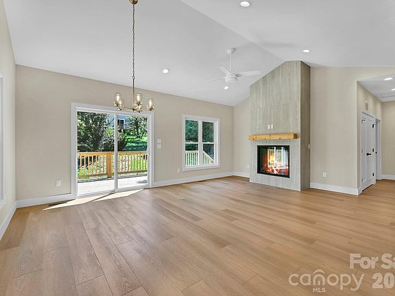 4th image of 34 Mountain View Rd