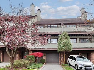 33 Elizabeth Ter, Leonia, NJ 07605