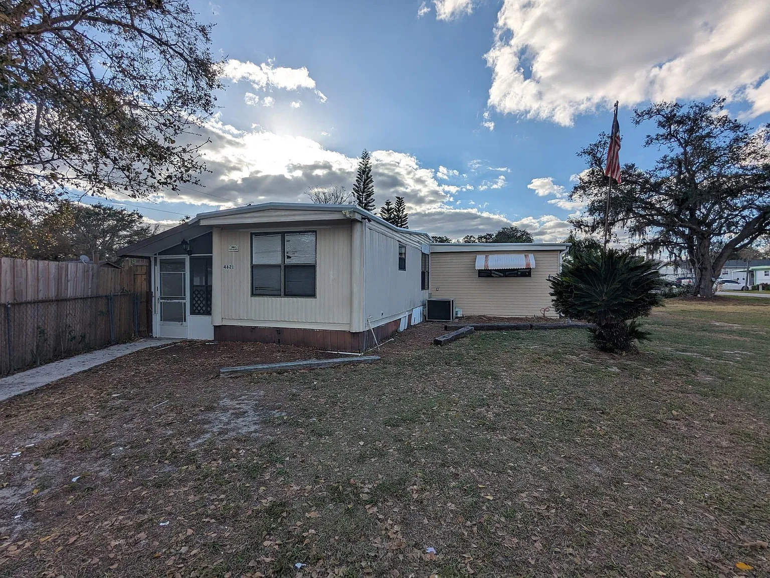 4 bed, 1800 sqft, $1,600 — Photo 2