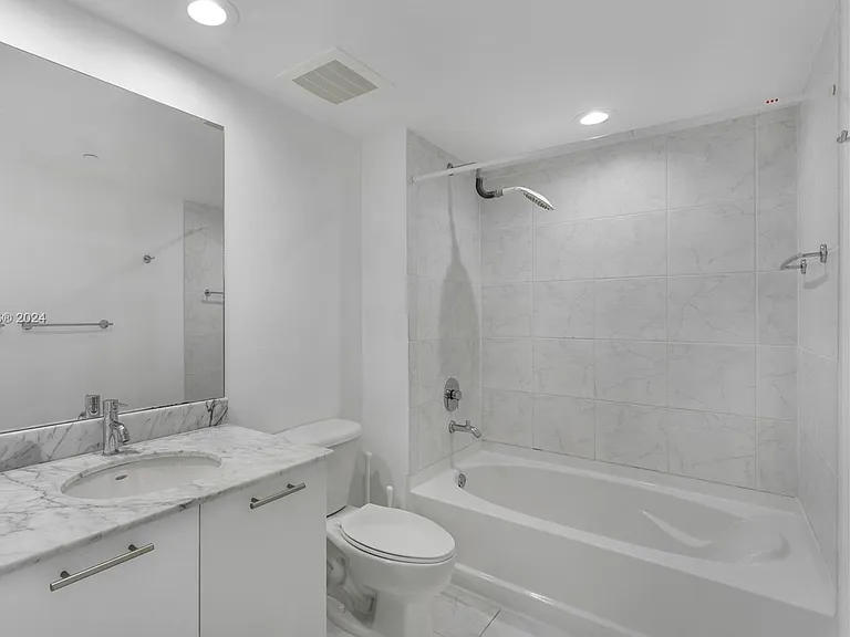 951 Brickell Ave #2001 — Photo 5