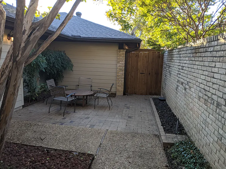12619 Montfort Dr — Photo 3