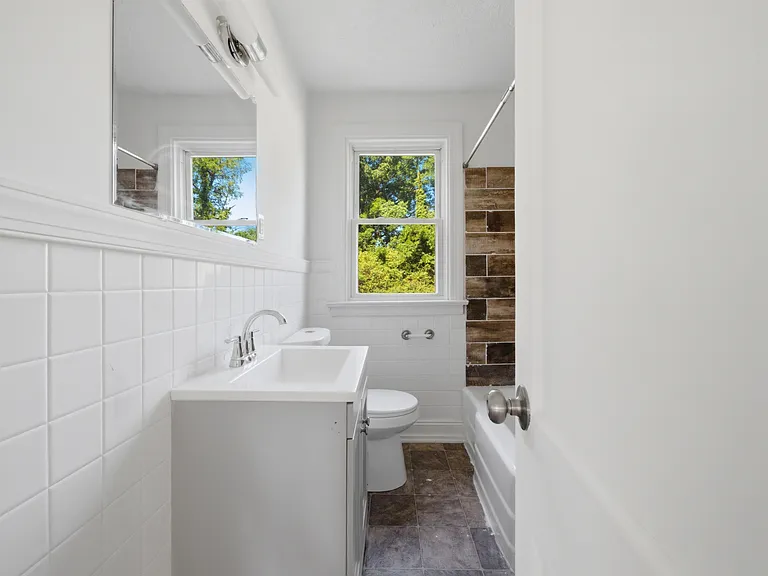 302 Marlin Dr — Photo 6