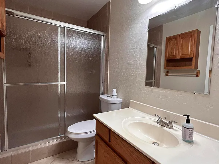 2346 E Devon Ct — Photo 13