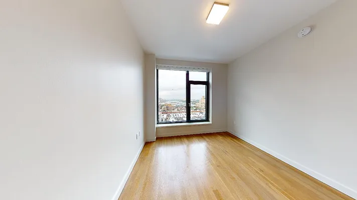 Rented by Bond New York | media 77