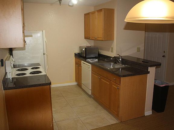 4th image of 10265 Gandy Blvd N APT 902