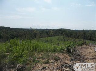 206 Linden Farm Rd, Linden, TN 37096