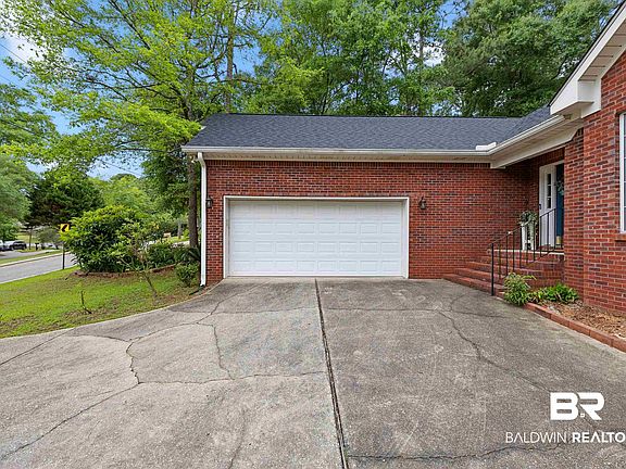 3rd image of 349 Ridgewood Dr