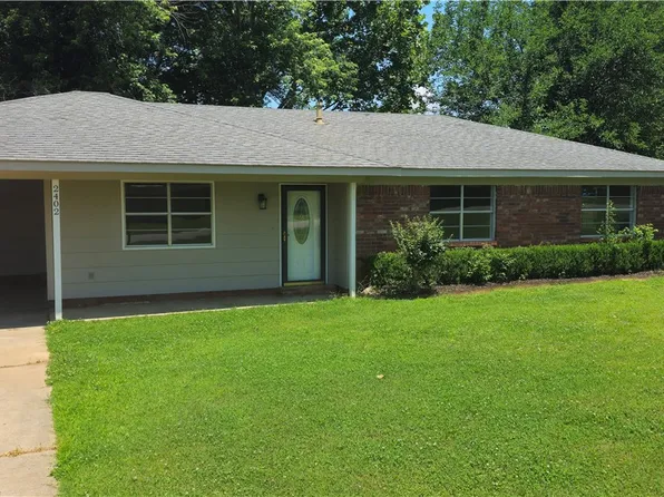 2402 Barbara Ln, Lavaca, AR 72941