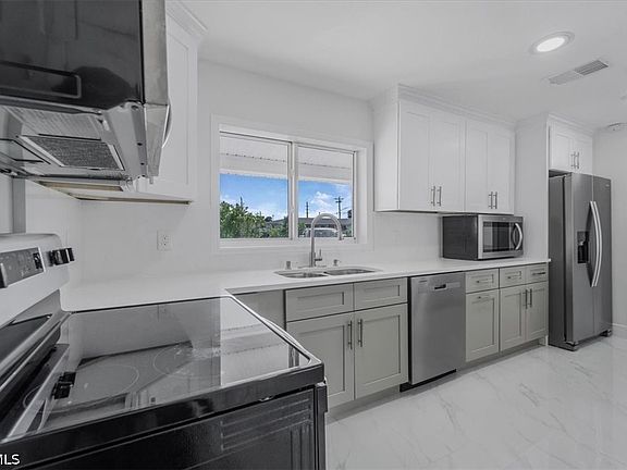 2nd image of 105 SE 45th Ter