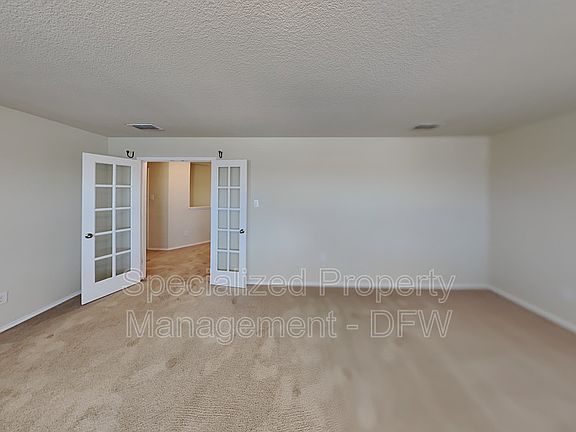 4th image of 5200 Marina Dr