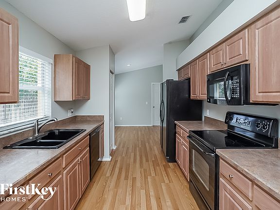 5th image of 11215 Indian Oaks Dr