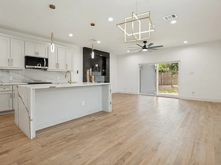 3728 Mount Ranier St #3728 — Photo 2