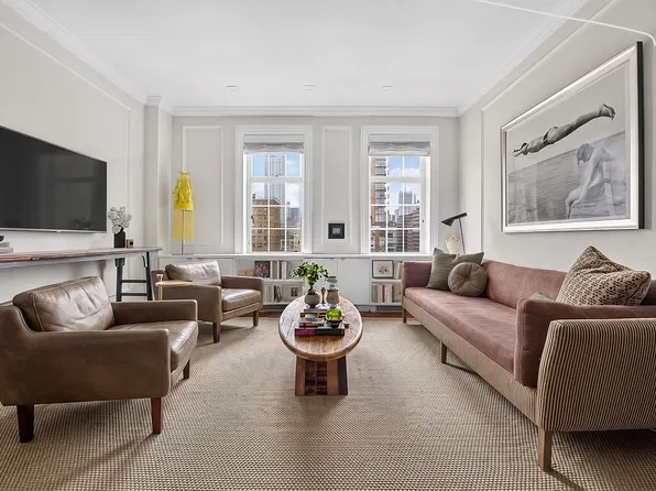 410 W 24th St APT 16K, New York, NY 10011
