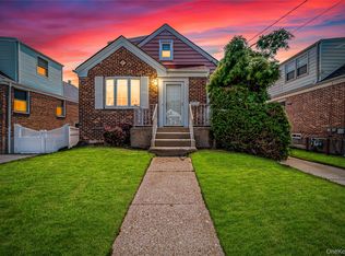 248 Kensington Rd S, Garden City, NY 11530