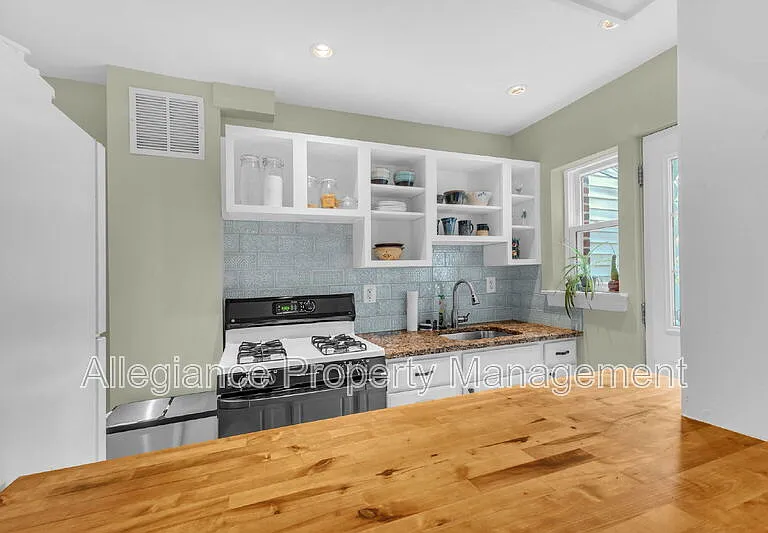 525 E Alexandria Ave — Photo 27