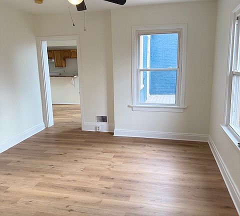 4th image of 217 W 11th St #3