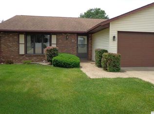 717 Pine Ridge Dr, Quincy, IL 62305