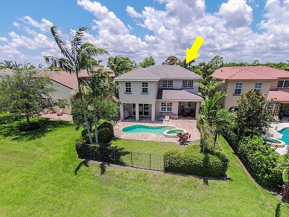 3rd image of 808 Lincoln Ct