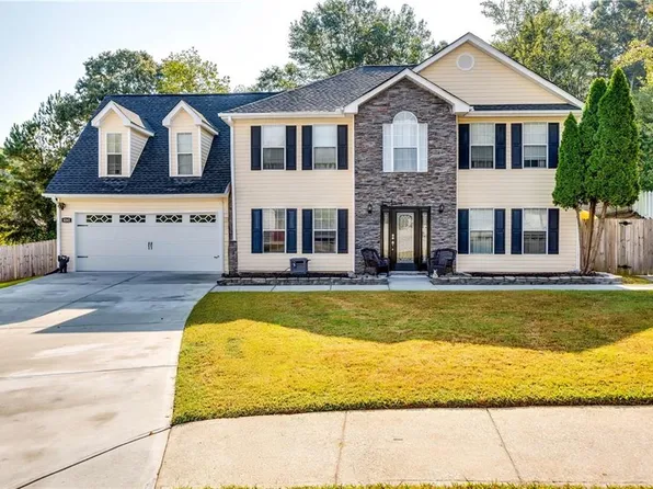 8241 McKenzie Pl, Lithonia, GA 30058