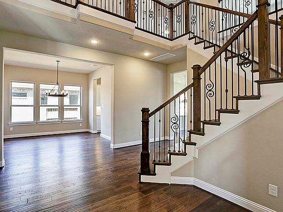 3rd image of 25314 Hollowgate Park Ln