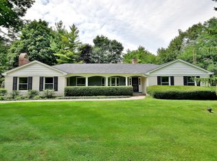 5N170 Powis Rd, Wayne, IL 60184