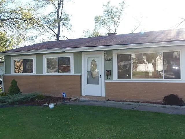 1484 Lincoln Ave photo 1