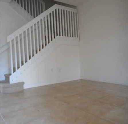 3rd image of 2607 SE 14th Ave #390